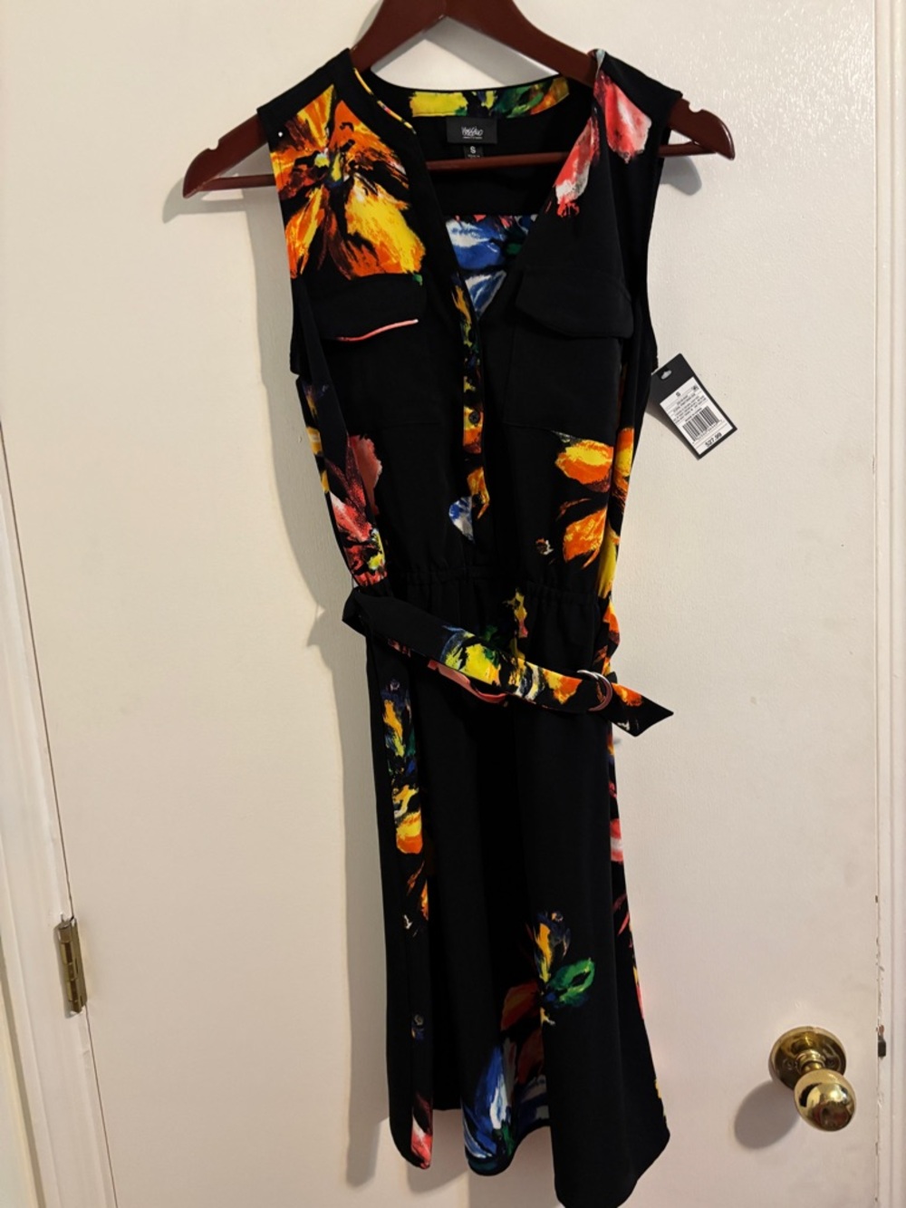 NWT MOSSIMO BUTTON UP | black with abstract art flowers | size small